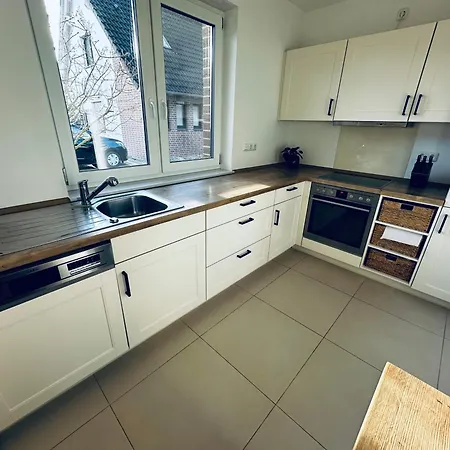 Haus Am 48 بيت للعطل *