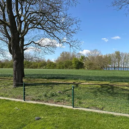 Haus Am 48 度假居