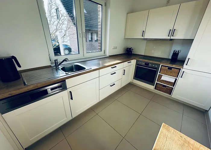 Haus Am 48 度假居 *